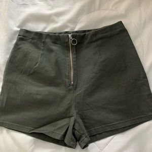 Fashion Nova Shorts Size Medium